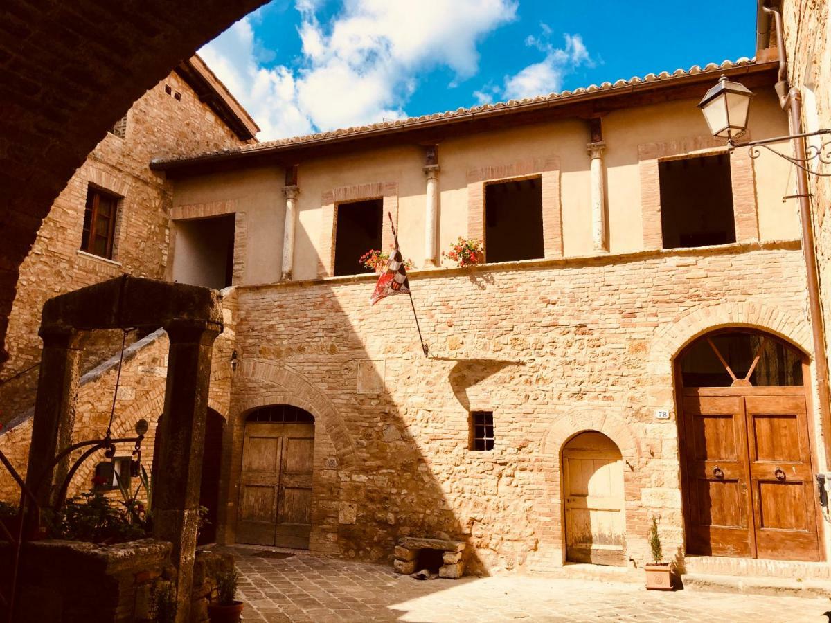 Locanda Della Scala San Quirico dʼOrcia Exterior foto